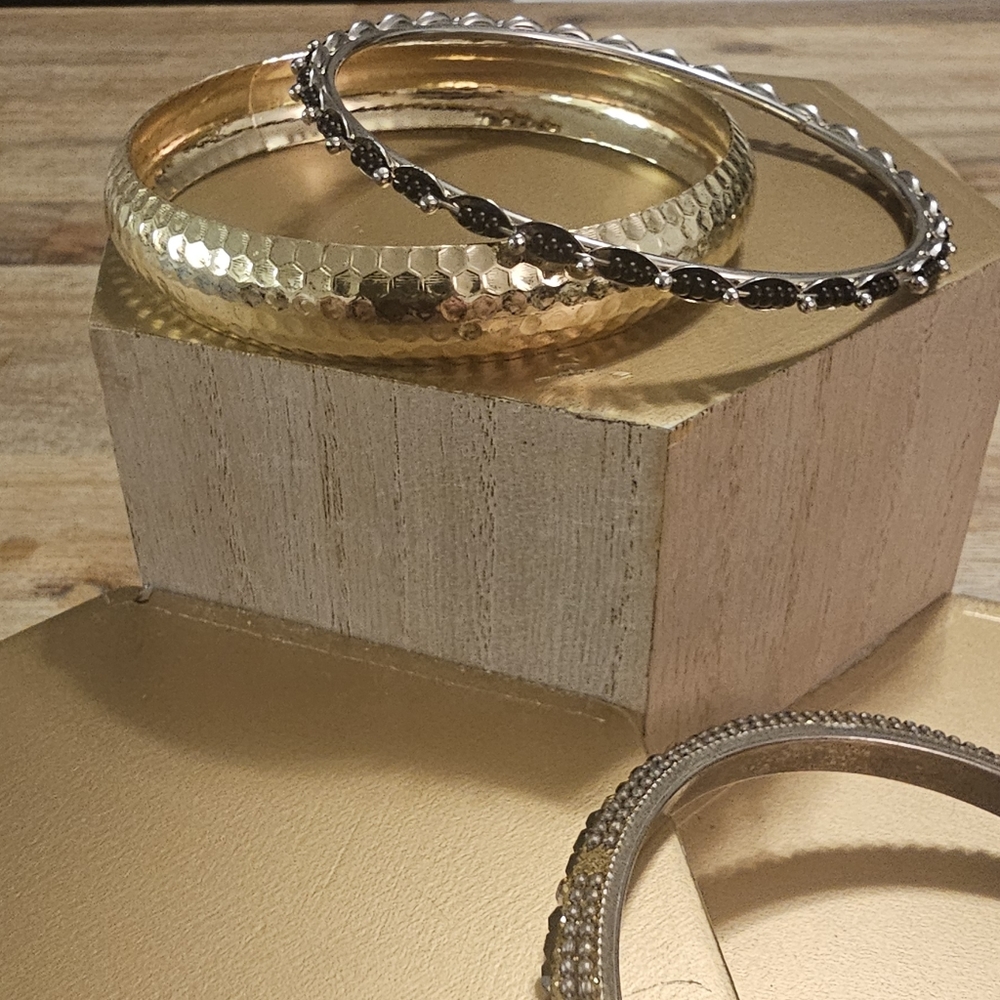 Three Bangle Bracelet Set.Can be worn Separately. - Picture 4 of 7
